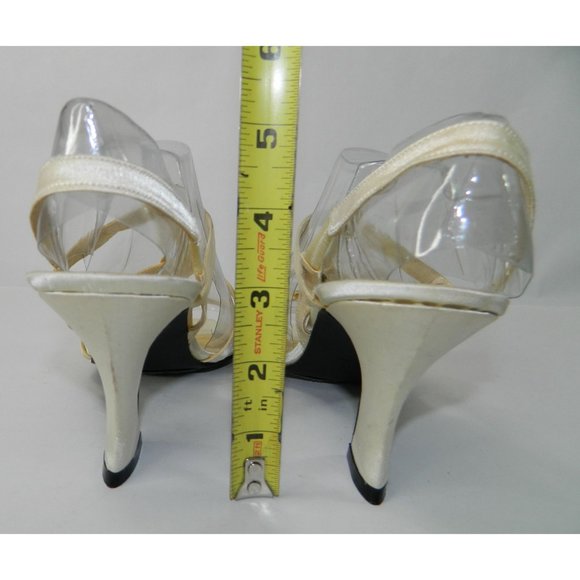 Caparros Size 8.5B Cream Heel Sandals Gold Lion Medusa Button Accent VersaceVibe - Picture 6 of 11